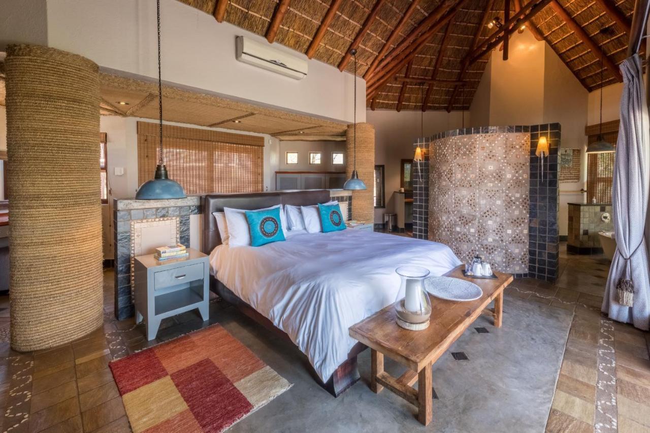 Lodge Muluwa *